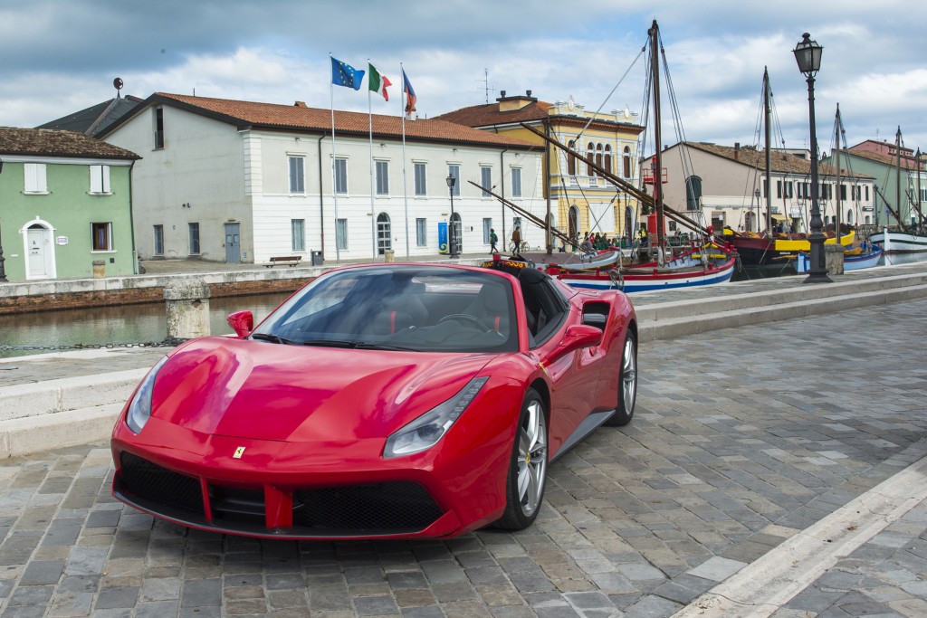 2016-Ferrari-488-Spider-front-three-quarters-03