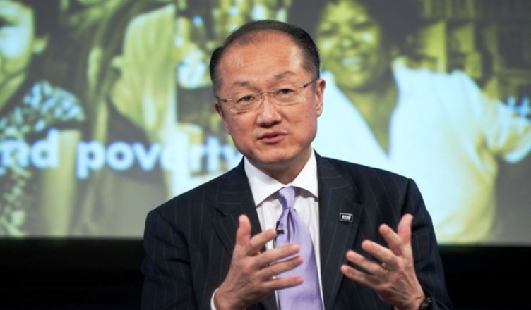 World Bank Group President Jim Yong Kim participates in Global Voices on Poverty, a discussion on how to end poverty, during the 2013 World Bank/IMF Spring meetings in Washington on April 19, 2013.     AFP PHOTO/Nicholas KAMM