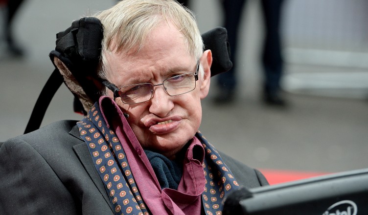 LONDON, ENGLAND - MARCH 30:  (SUN NEWSPAPER OUT. MANDATORY CREDIT PHOTO BY DAVE J. HOGAN GETTY IMAGES REQUIRED)  Stephen Hawking attends "Interstellar Live" at Royal Albert Hall on March 30, 2015 in London, England.  (Photo by Dave J Hogan/Getty Images)