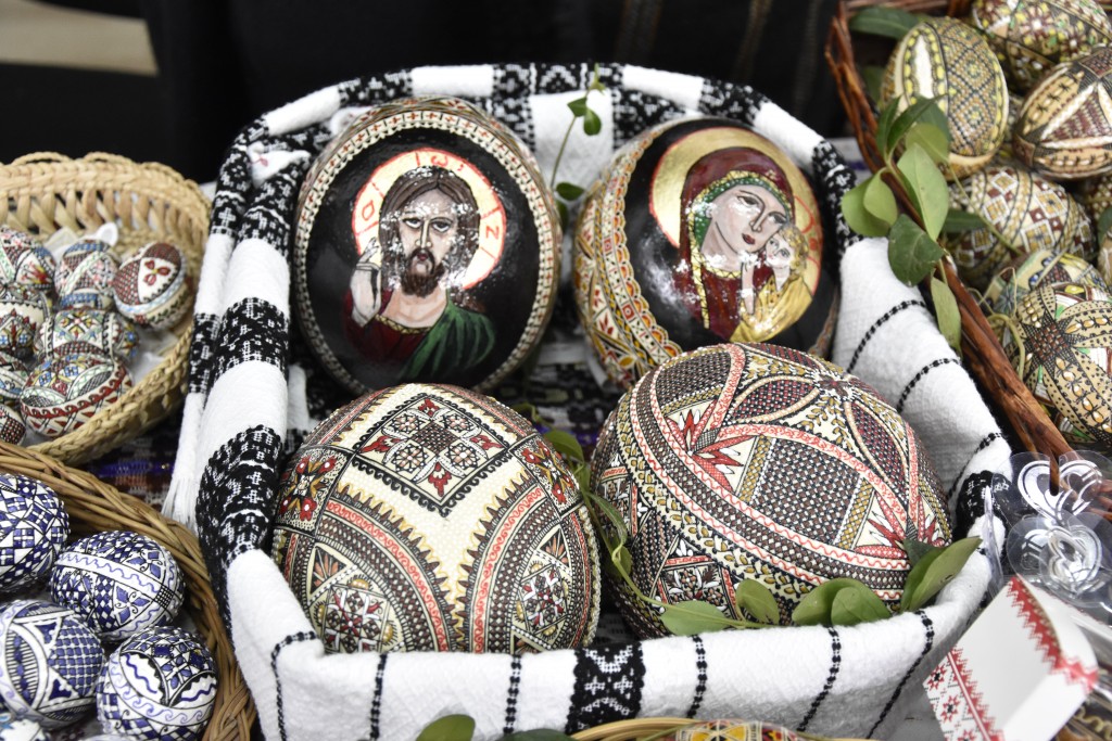 Adevărate opere de artă la Festivalul ouălor încondeiate de la Moldovița (foto 146041) (1)