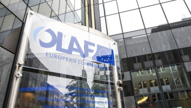 epa04779739 A general view of the of the European Anti-Fraud Office (OLAF) logo at the OLAF headquarters in Brussels, Belgium, 02 June 2015. A press conference was held to present the 2014 results and key activities of OLAF.  EPA/JULIEN WARNAND