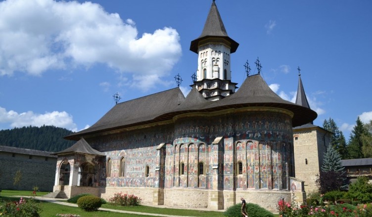 Sucevita-Monastery-private-trip-2-1200x640
