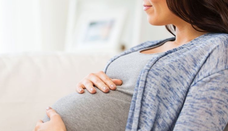 skynews-pregnant-baby-mother_4574423