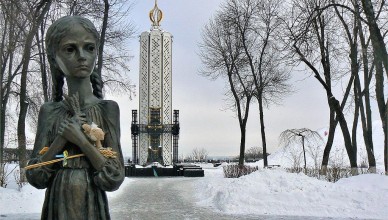 1024px-Memorial_to_Holodomor_victims_02_Kiev