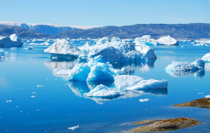 Stratul-de-gheaţă-din-Groenlanda-se-topeşte-de-patru-ori-mai-repede-decât-în-2003-studiu-e1548860330604