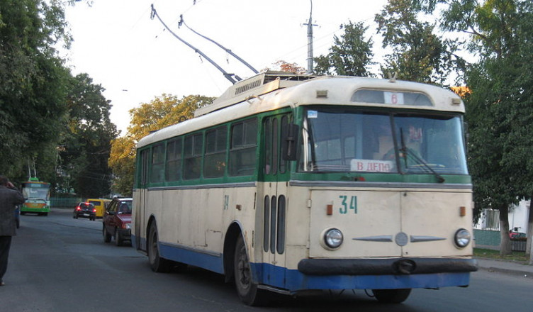 800px-Луцький_тролейбус_№_6
