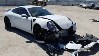 Porsche-Accidentat-Main