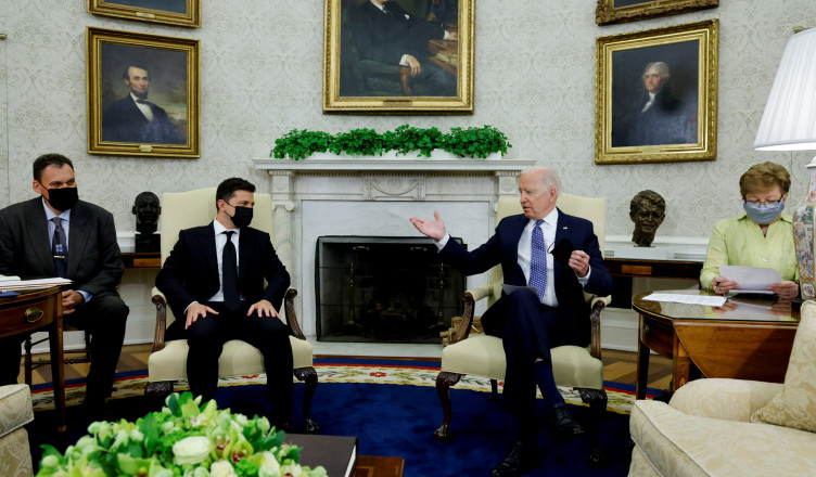 U.S. President Joe Biden gestures as he meets with Ukraine's President Volodymyr Zelenskiy in the Oval Office at the White House in Washington, U.S., September 1, 2021. REUTERS/Jonathan Ernst 