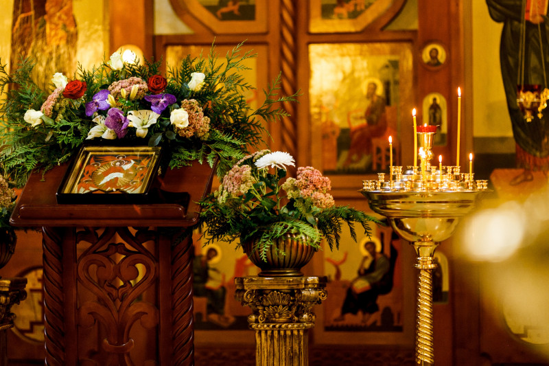 Burning,Candles,On,The,Background,Of,Icons,In,The,Orthodox