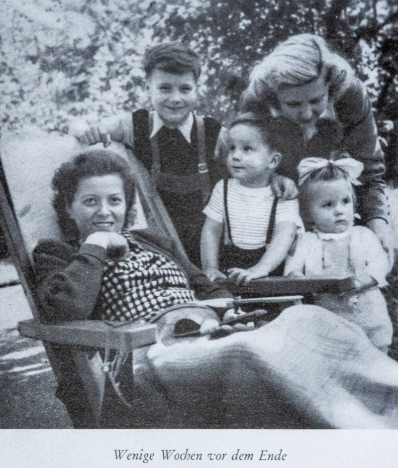 Maris Cebotari , Peter, Fritz +friend and her mother about ten days before MC died