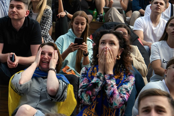 Ukraine fans are reacting as they are watching the Romania v Ukraine match in Kyiv, Ukraine, on June 17, 2024 (Photo by Maxym Marusenko/NurPhoto via Getty Images).