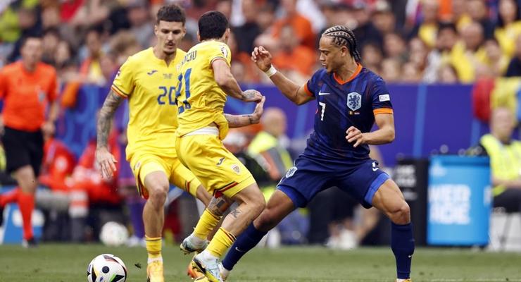 MUNICH - (l-r) Dennis Man of Romania, Nicolae Stanciu of Romania, Xavi Simons of Holland during the UEFA EURO 2024 round of 16 match between Romania and the Netherlands at the Munich Football Arena on July 2, 2024 in Munich, Germany. ANP MAURICE VAN STEEN (Photo by ANP via Getty Images)