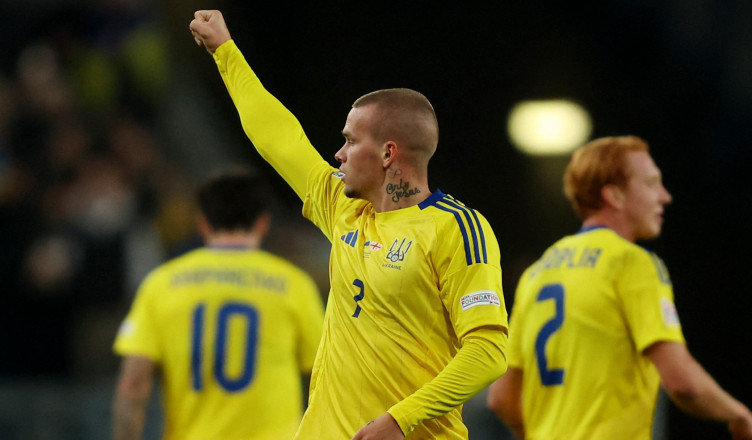 Soccer Football - UEFA Nations League - Group B1 - Ukraine v Georgia - Poznan Stadium, Poznan, Poland - October 11, 2024 Ukraine's Mykhailo Mudryk celebrates scoring their first goal REUTERS/Kacper Pempel