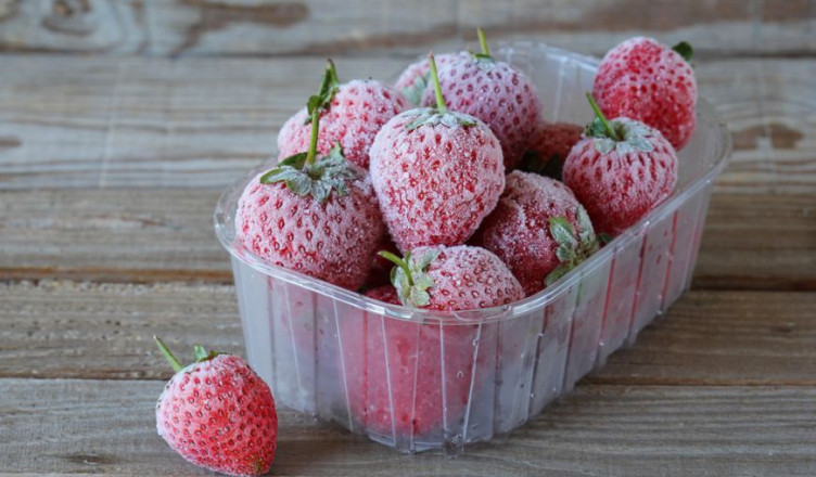 00 Acum Căpşuni la congelator