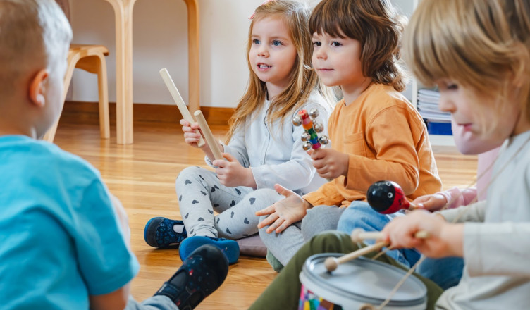 Preschool,Children,With,Instruments,In,A,Music,Class